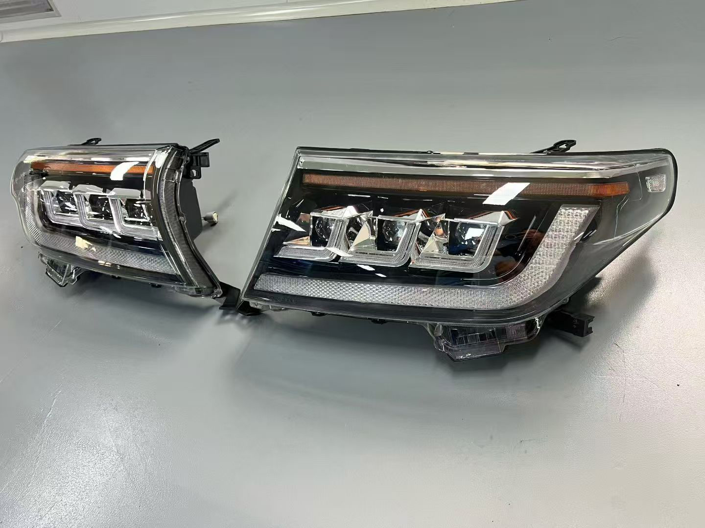 For 2012-2015 Land Cruiser LC200 Modified Headlights