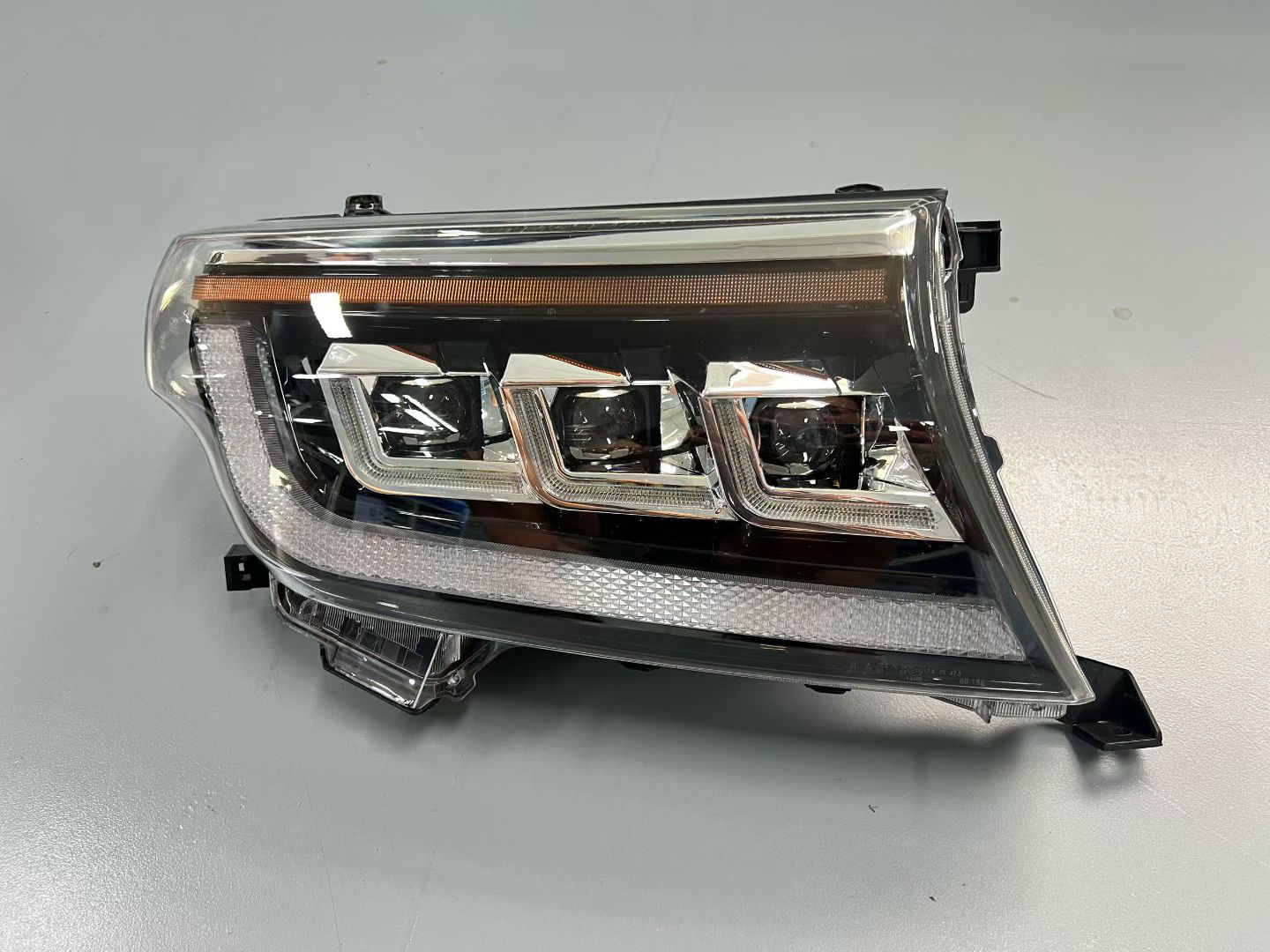 For 2012-2015 Land Cruiser LC200 Modified Headlights