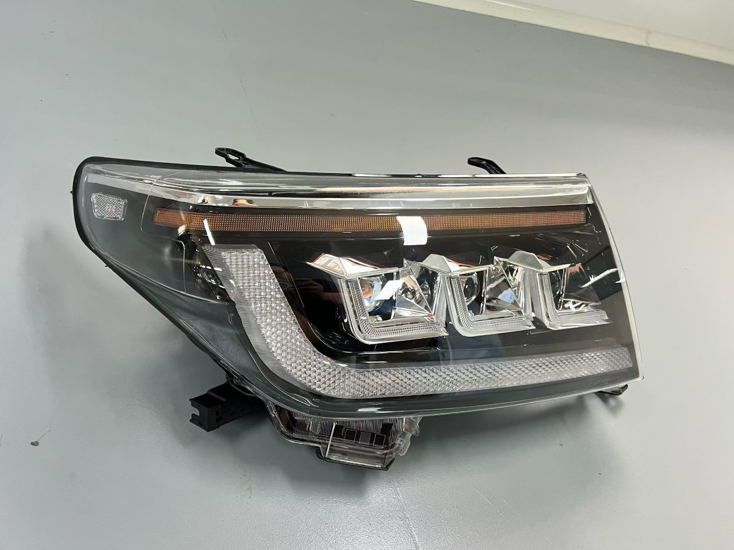 For 2012-2015 Land Cruiser LC200 Modified Headlights
