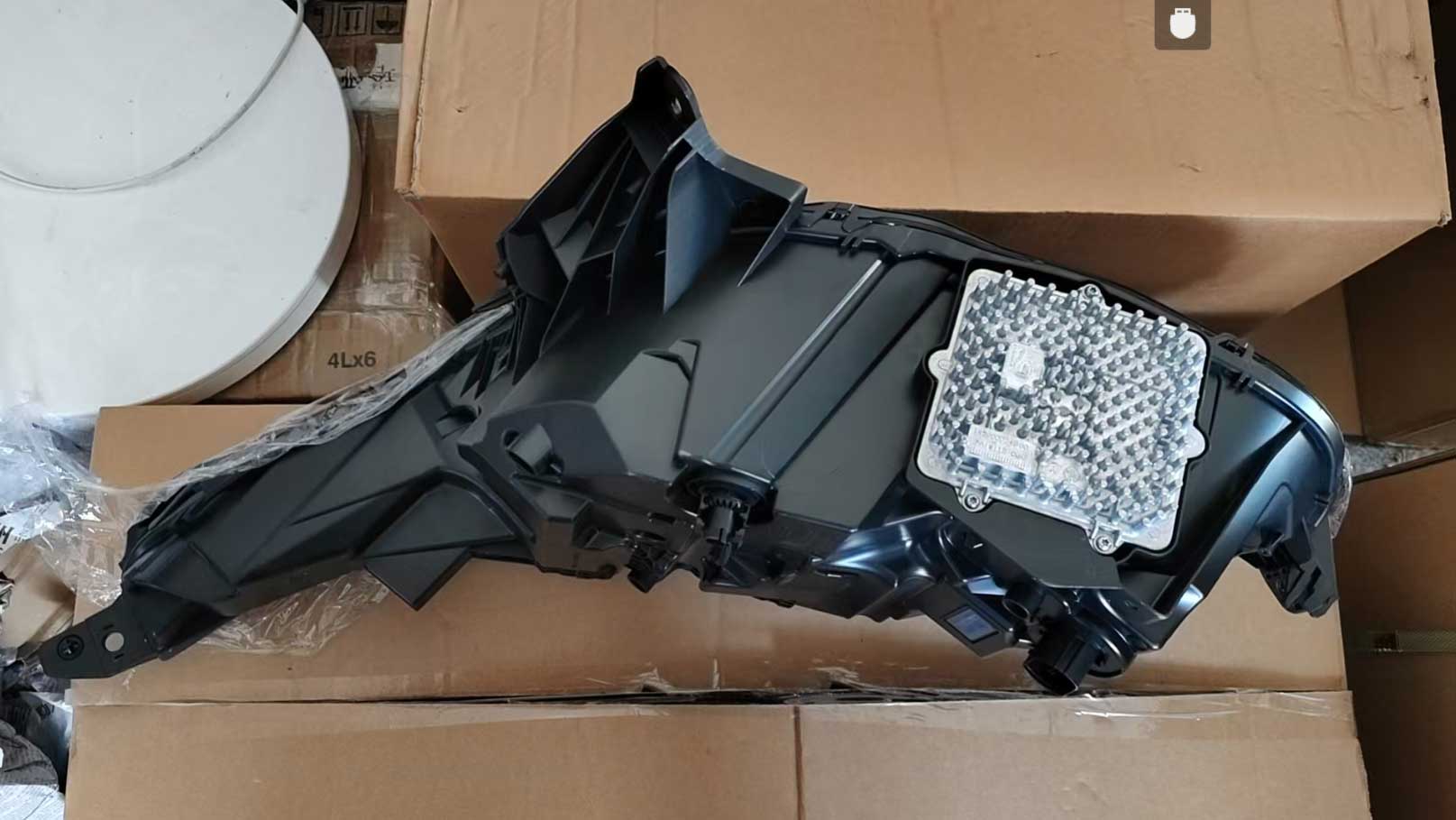 For Velar ：Land Rover Jaguar LR116431 LR116429