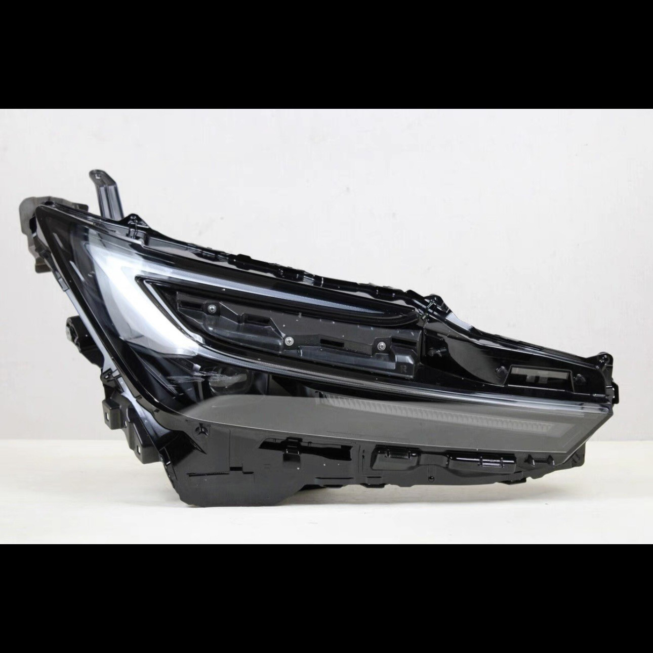 For 2023 Toyota Prius front headlights