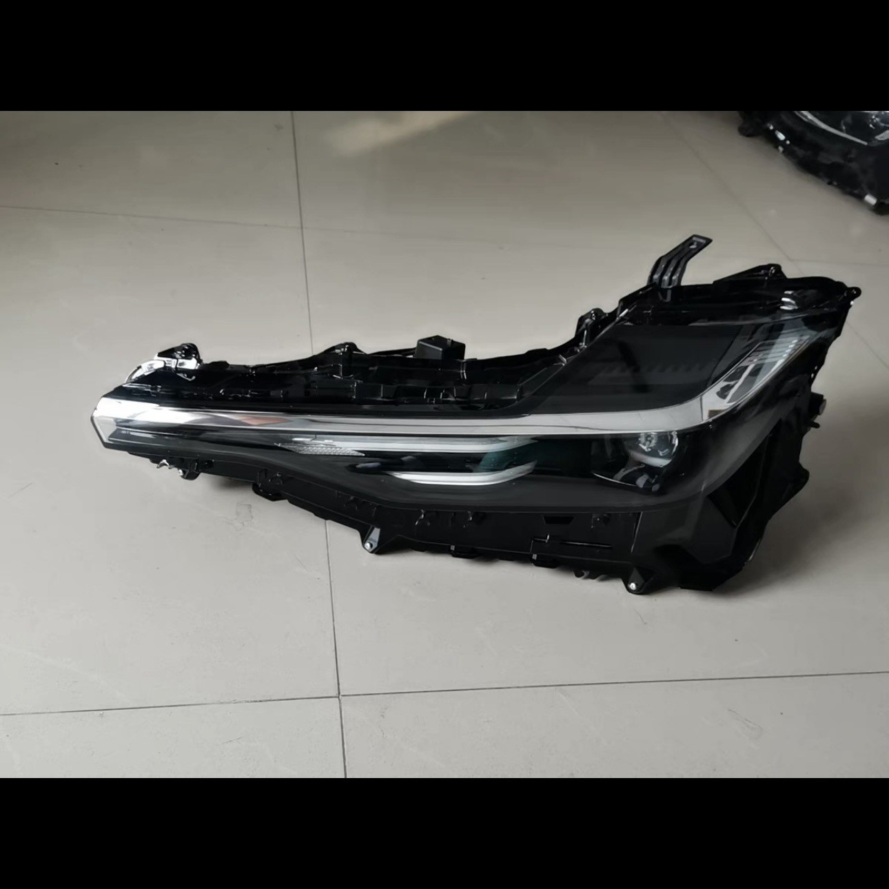 For Toyota 2022 bz3 entry-level front headlights OE: 81150-03020 L 81110-03030 R