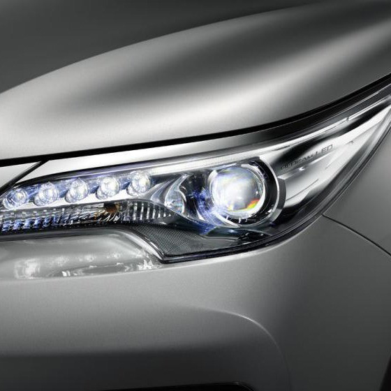 For Toyota Fortuner 2016-2020 Front Headlight OE: 81070-0KA51 81140-05A51