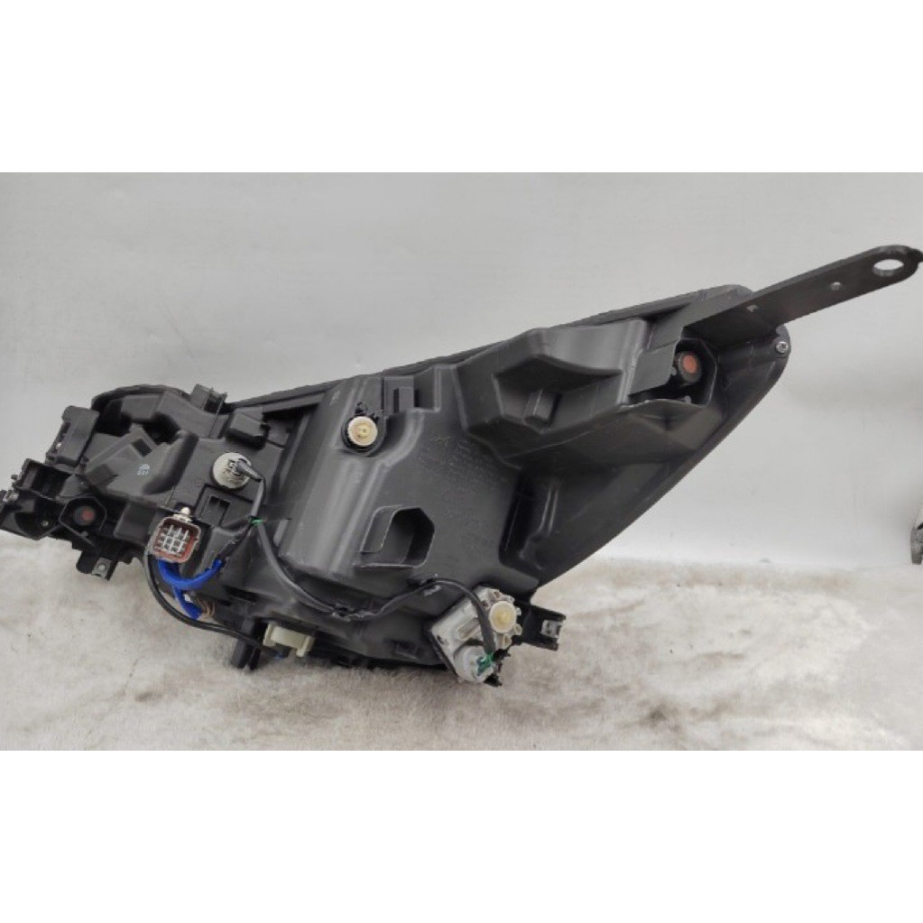 For Toyota Highlander 2020-2023 Low-end Headlights American Version Black Rear Housing