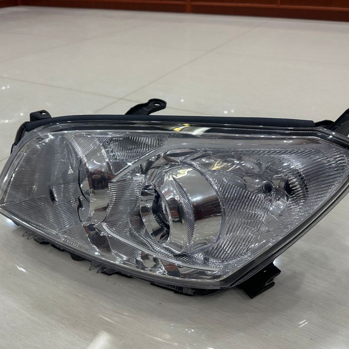 For Toyota 2009-2013 RAV4 Front Headlights OE: 81170-0R030 81130-0R030