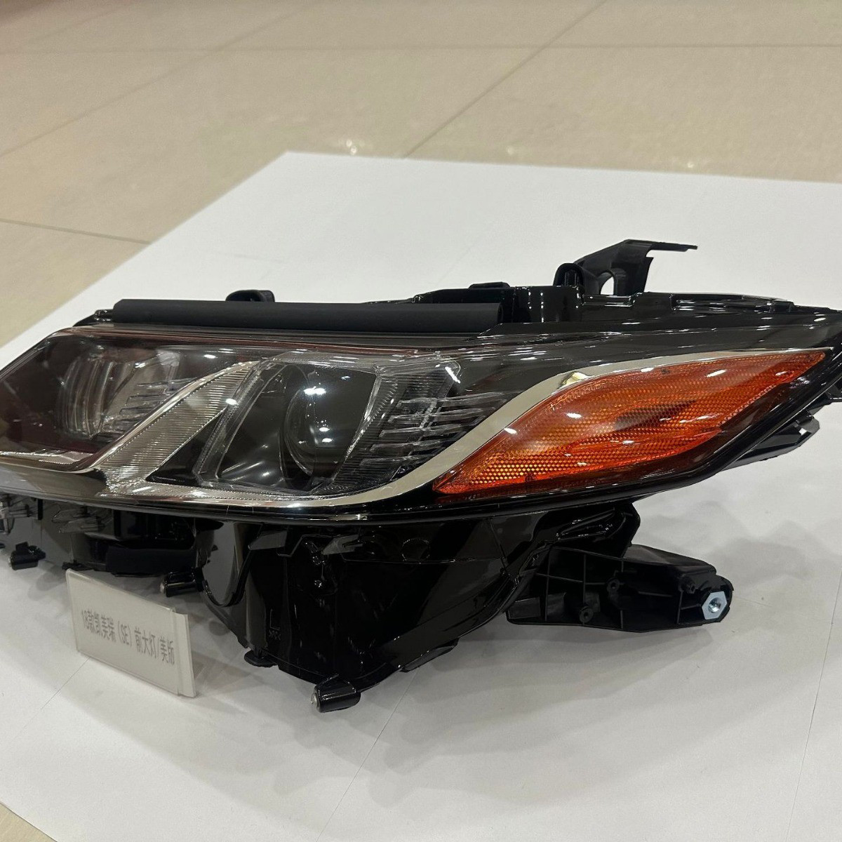 For Toyota 2018-2020 Camry SE All-LED Front Headlights, US Version OEM: 81150-06C40 81110-06C40