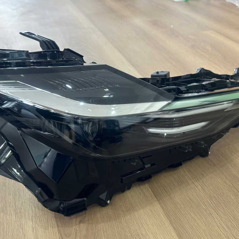 For Toyota 2022-2023 BZ3 front headlights full LED OEM: 81150-03020 81110-03020