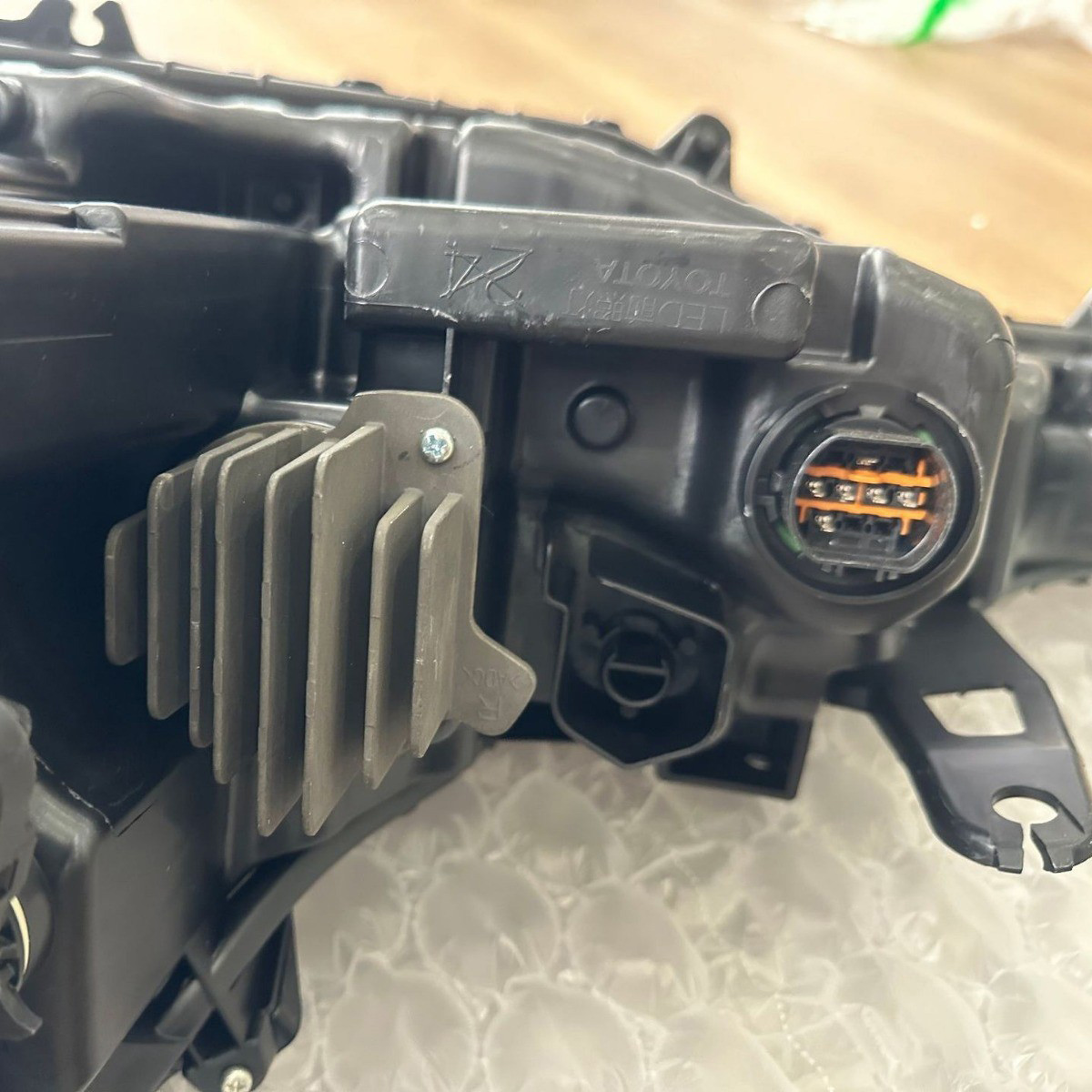 For Toyota 2022-2023 BZ3 front headlights full LED OEM: 81150-03020 81110-03020