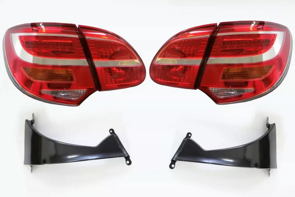 For Toyota 2003-2006 Corolla EX rear tail lights