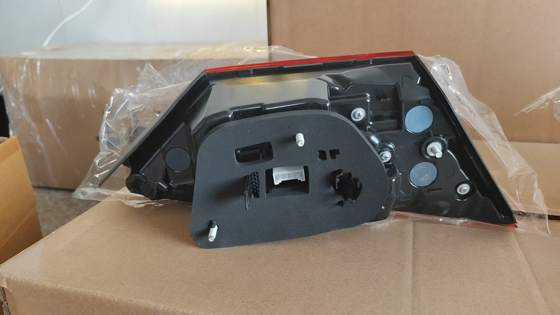 For Toyota 2021 Camry rear tail lights OEM: 81590-06660 81580-06660