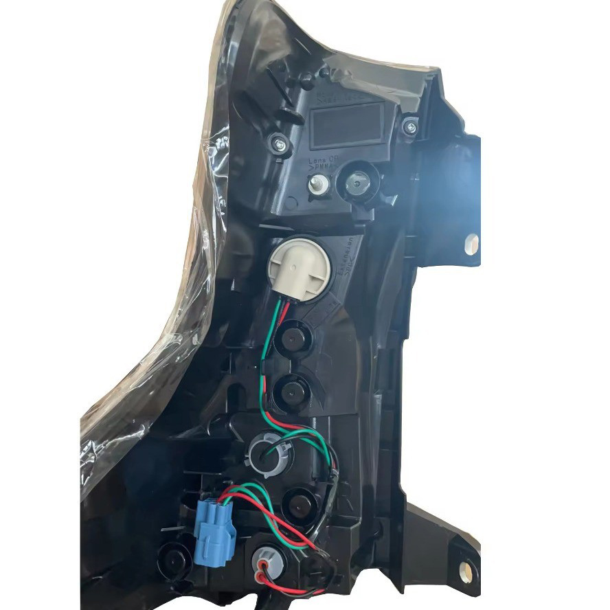 For Toyota 2014-2017 Prado rear taillights (red/black) OEM: 81560-0G020 81550-0G020