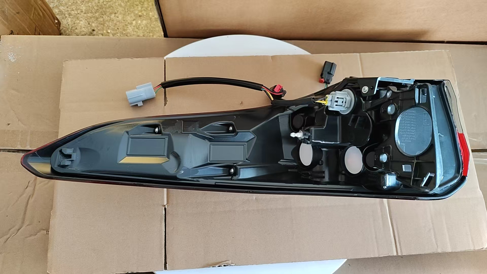 For Toyota 2021 Highlander rear taillight OEM: 81560-0E290 81550-0E290