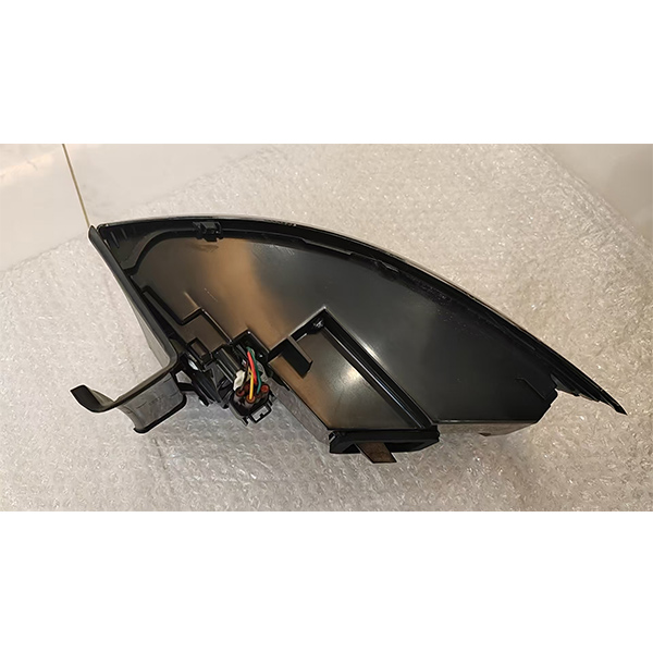 For Land Rover Range Rover Discovery 4 Rear Tail Light OEM: LR079576/LR060901/LR079009/079575 R LR079580/LR060905/LR079013/079579 L