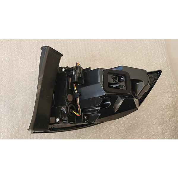 For Land Rover Range Rover Discovery 4 Rear Tail Light OEM: LR079576/LR060901/LR079009/079575 R LR079580/LR060905/LR079013/079579 L