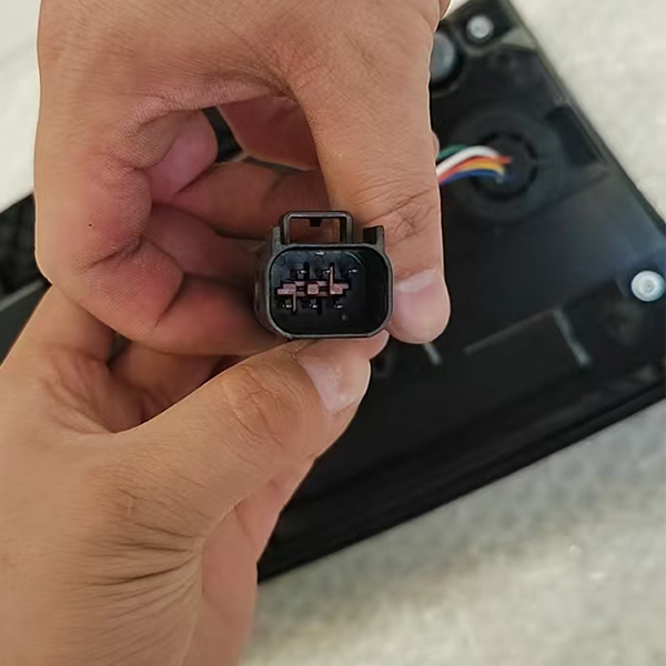 For 2018 Land Rover Range Rover VOGUE SVA TAIL LAMP