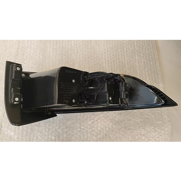 For 2016 Land Rover EVOQUE Rear Tail Light (Gray)