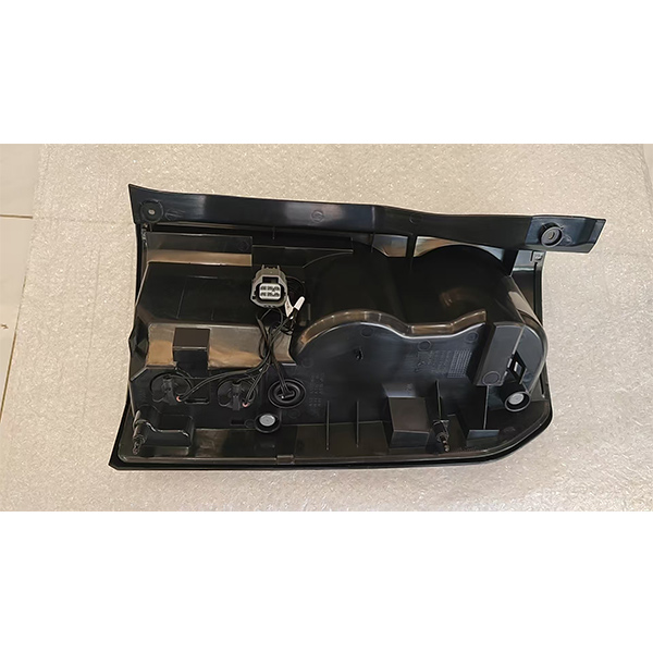 For 2014 Land Rover Discovery 4 front and rear taillights (black) OEM: LR052395 LR052397