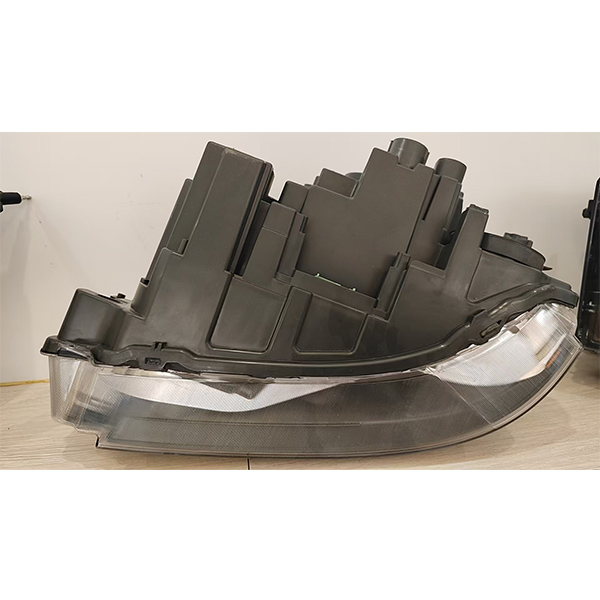 For 2010 Land Rover Range Rover Sport front headlights OEM: LR023551 LR023552 (9-pin) / LR023555 LR023556 (15-pin)