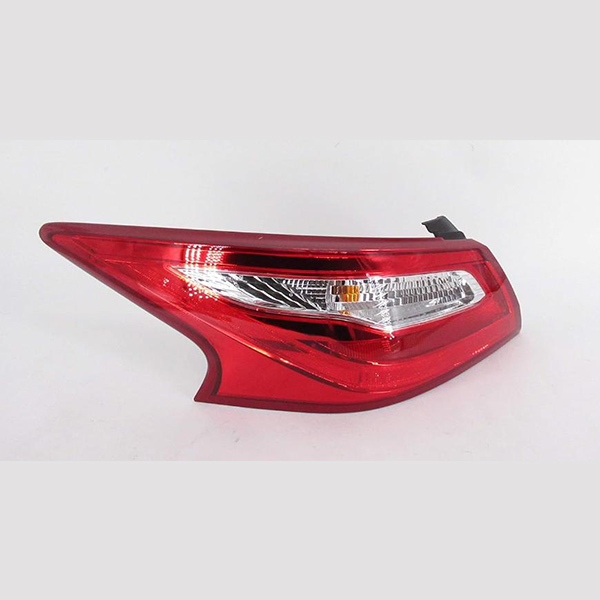 For Nissan 2016-2018 Altima Tail Lamp (Outer White) OEM: 26555-9HS0A / 26550-9HS0A