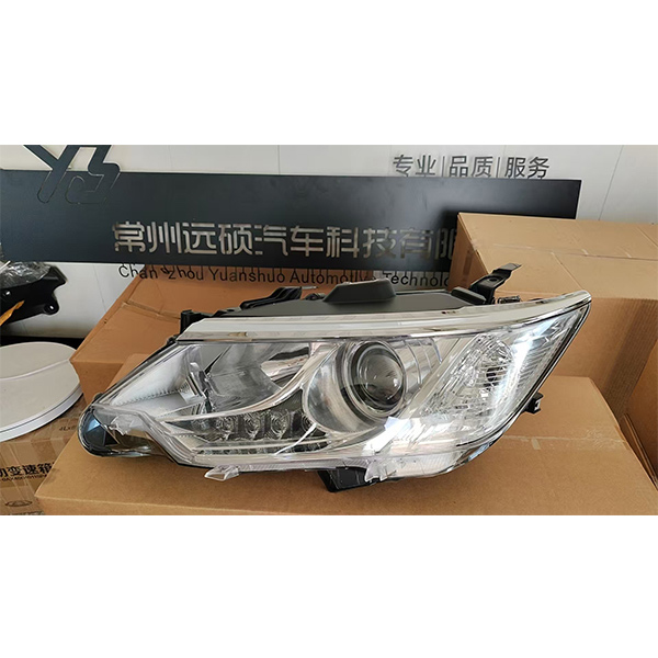 For Toyota 2015-2017 Camry Front Headlight European Version OEM: 8114506D20 / 8118506D20