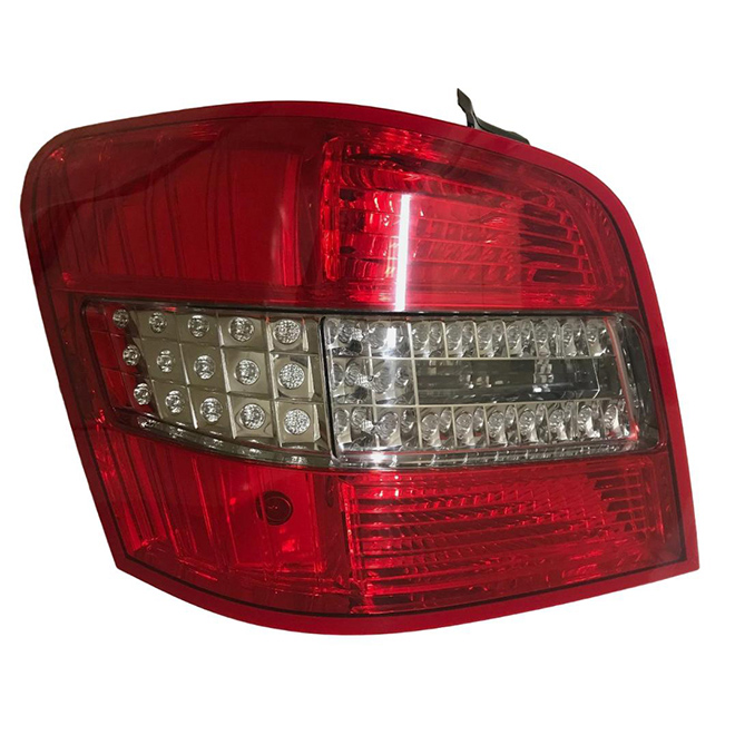 For Mercedes-Benz 2013-2015 GLK W204 Tail light L: 2048203364 R: 2048203464